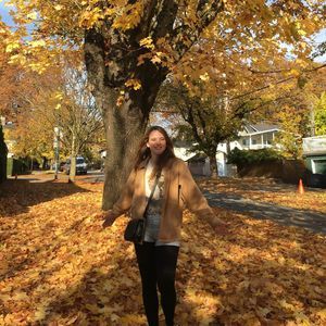 Meet your Posher, Simone